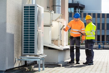 240_F_295386701_ZoAEiLrTfUY23xm2o20sAsouPKoYNbln HVAC Workers